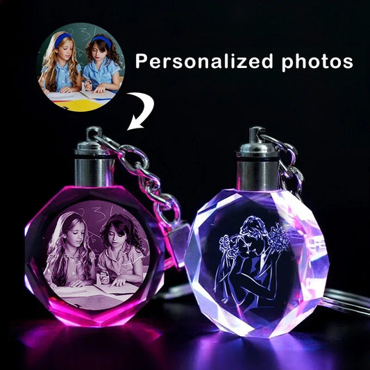 1PCS Free Personalized Gift Glow Keychain Gift with LED Light Love Family Holiday Commemorative Pendant Customized Photo Keyring